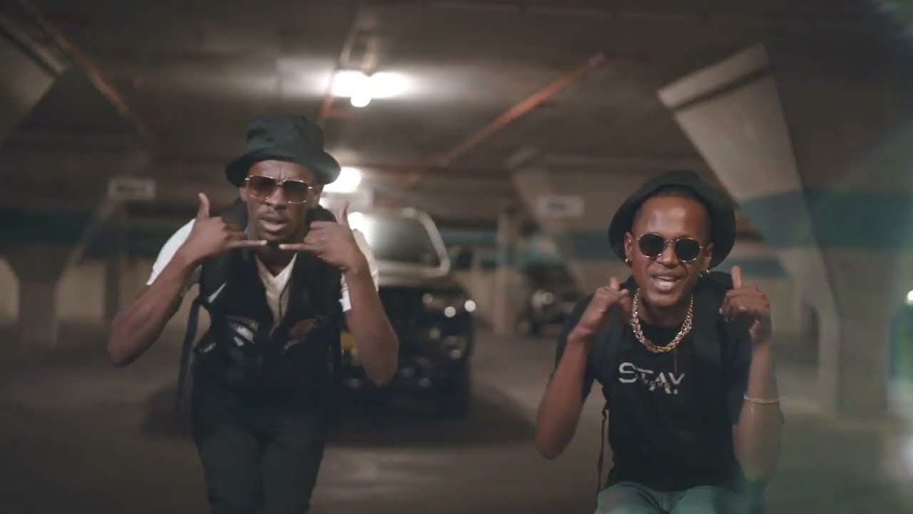 Champion _Manxebe Ft One blood (Official Video)