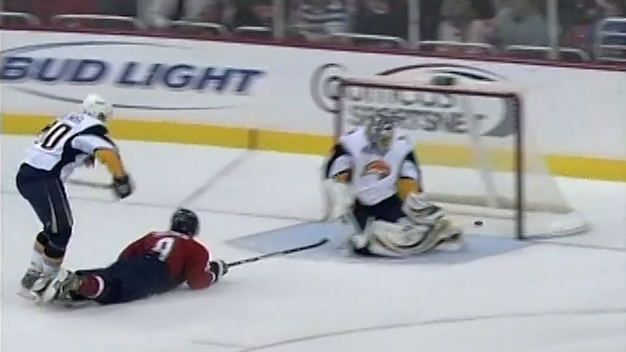 Ovechkin Continues Hot Streak With Incredible Goal vs BUF (12/26/2008)