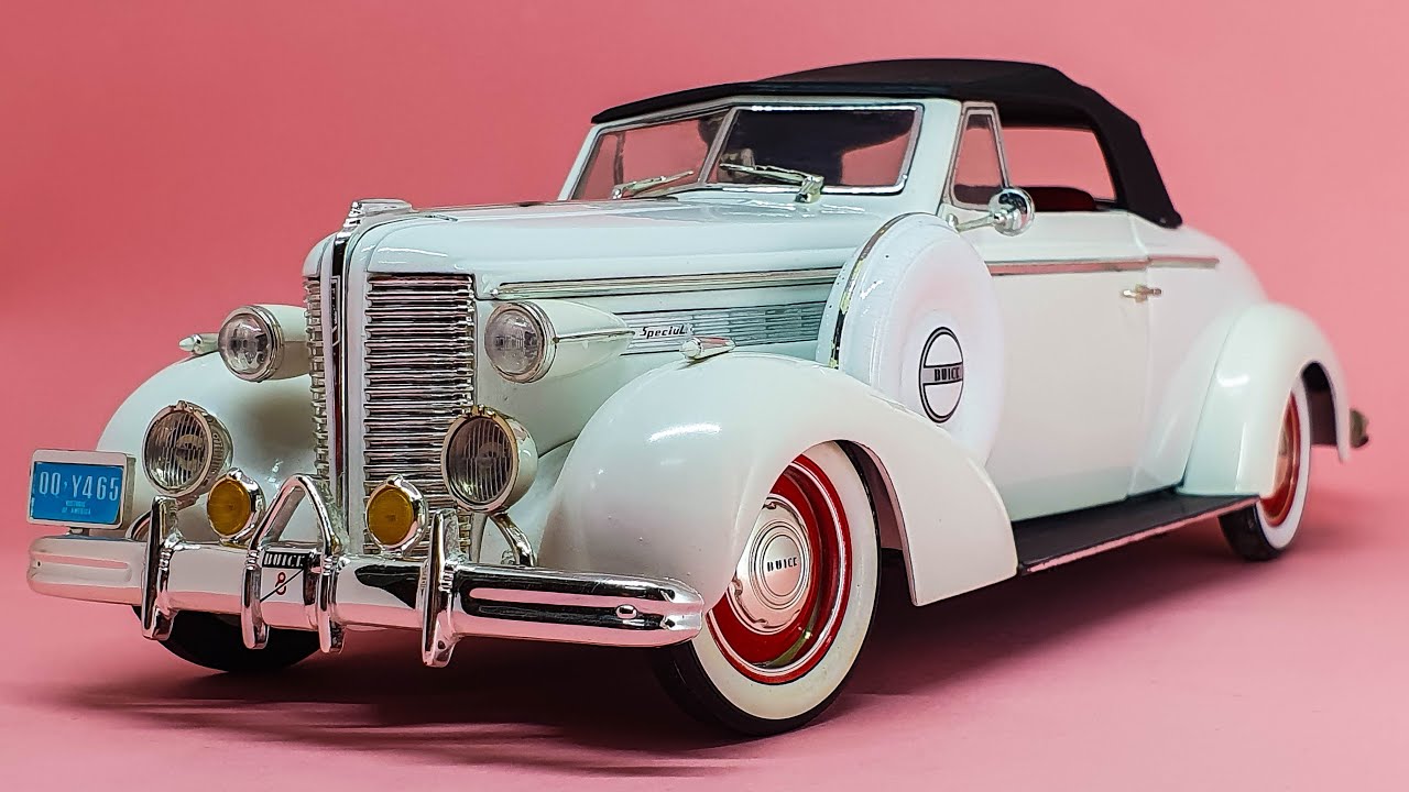 1/18 scale Buick Century Convertible 1938 by Signature Models