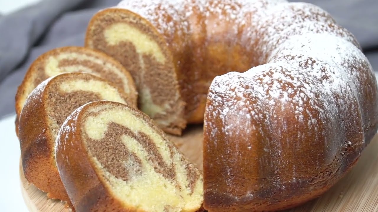 CINNAMON SWIRL BUNDT CAKE