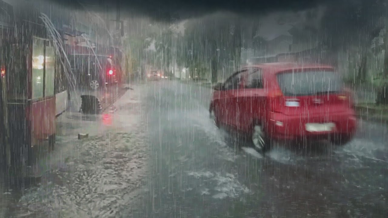 Heavy rainstorm thunderstorm is very terrifying, better sleep faster with the sound of a stormy rain