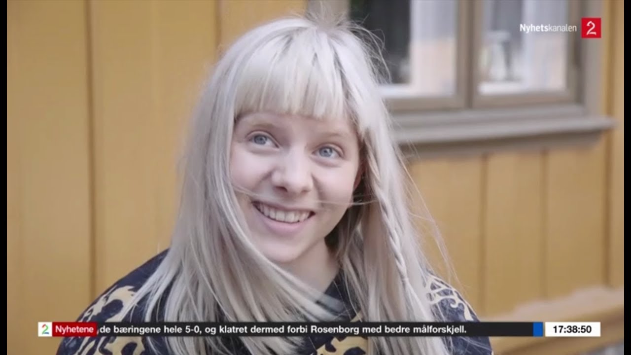 The Aksnes Sisters at the Natural History Museum of Oslo [Subtitled]