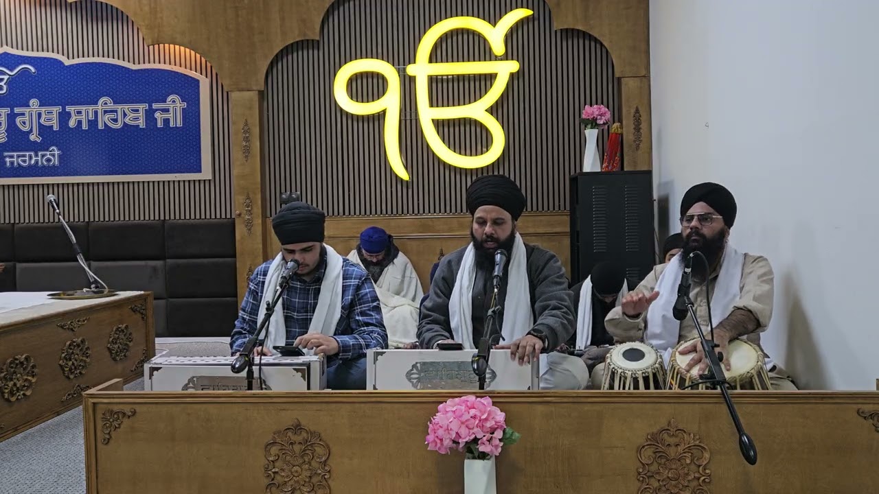 13Poh Da Diwan Darbar Sri Guru Granth Sahib Bochum Germany Bhai Bachittar singh&Bhai Manpreet Singh