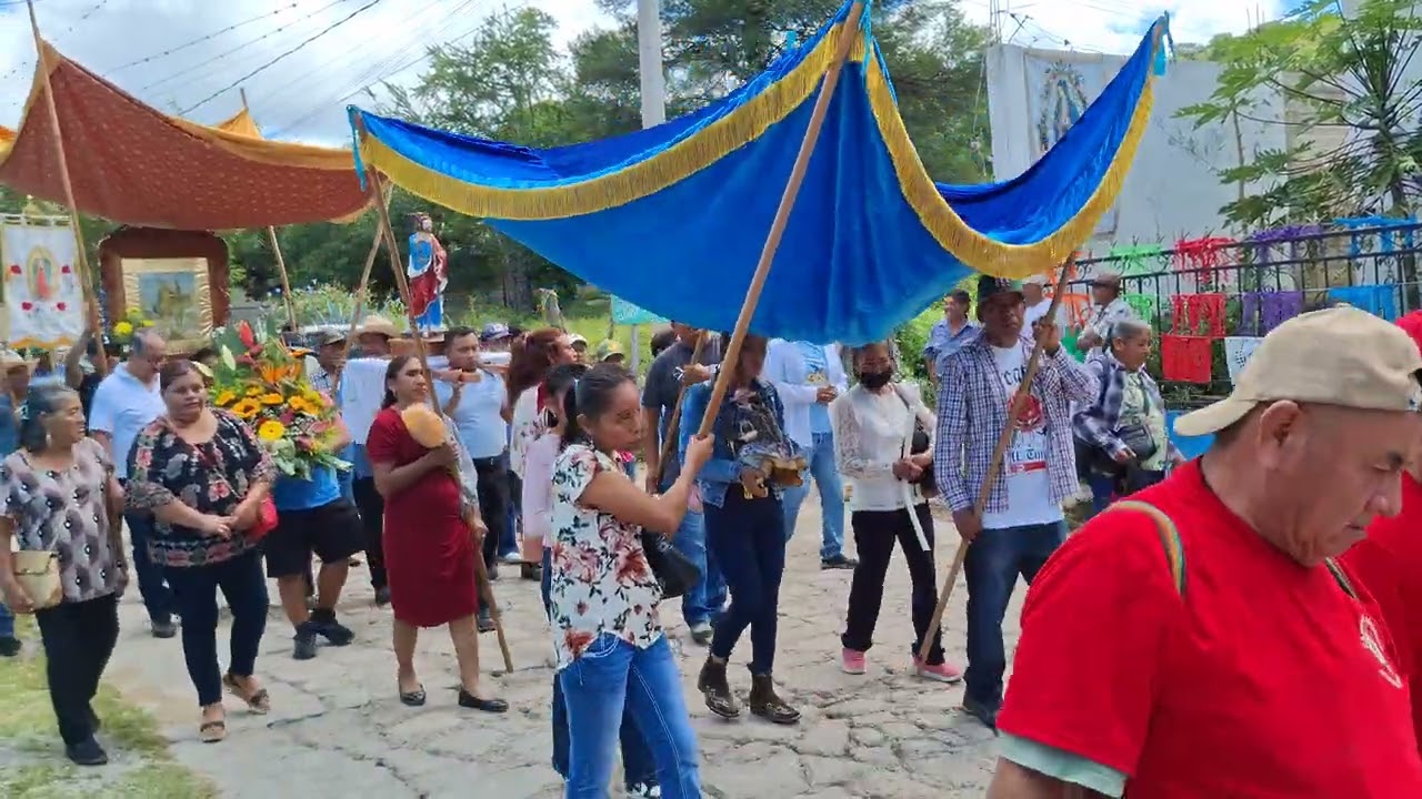 Prosesion Camino A La Iglesia Fiesta Patronal 2025