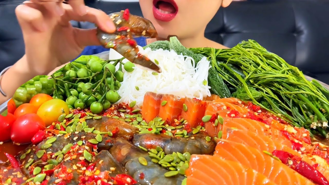 Thaifood ASMR เหลากุ้งดอง Salad with Pickled Shrimp  MUKBANG show
