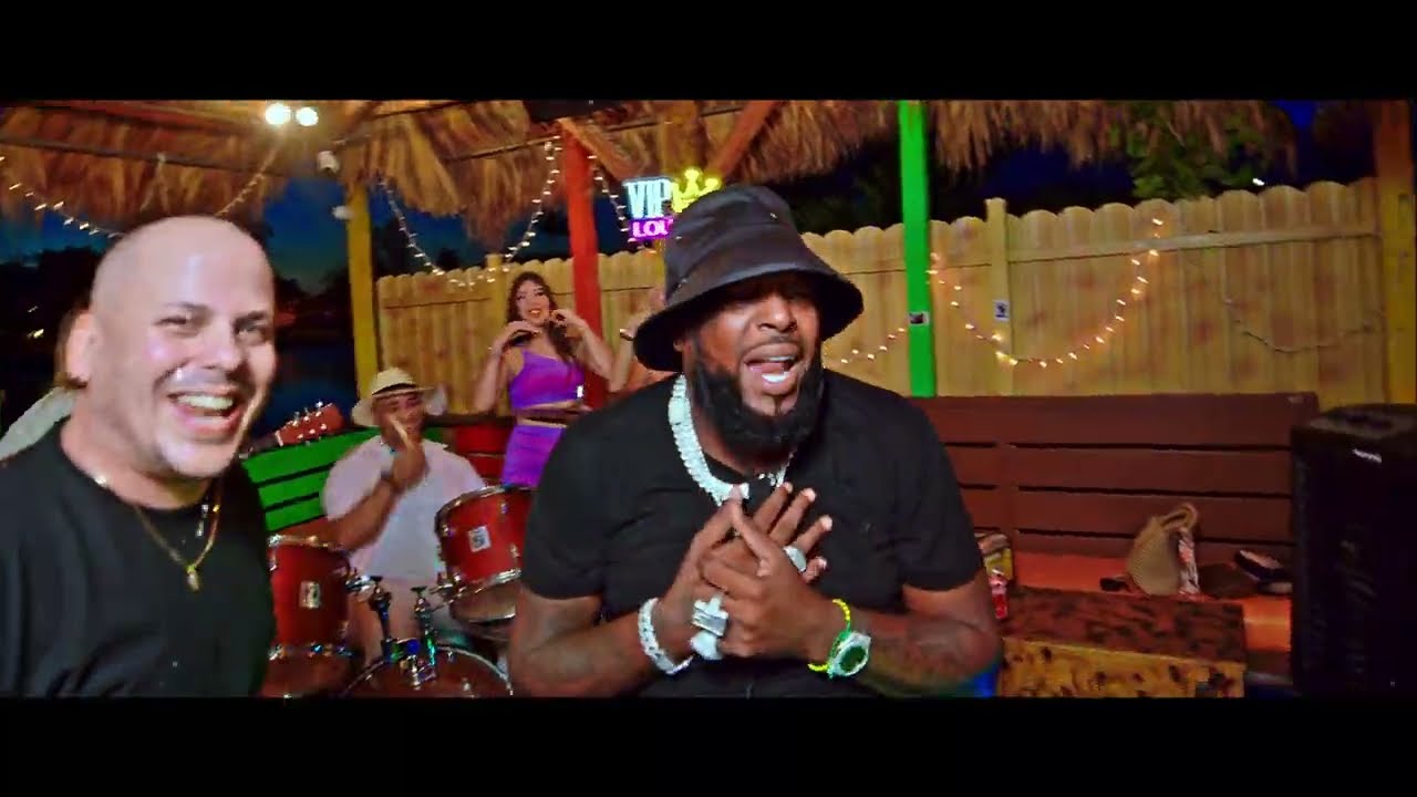 El Micha x Mayco D&rsquo; Alma - Mi Mundo Al Reves (Video Oficial)