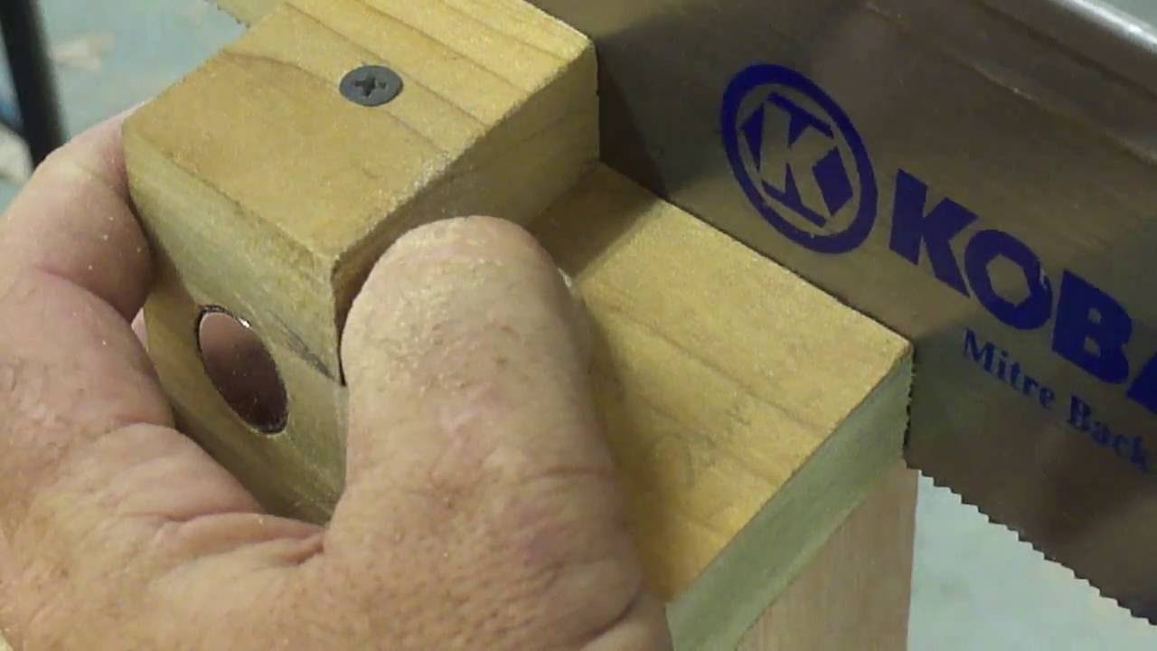 AN OLD TRICK FOR HAND CUTTING DOVETAILS