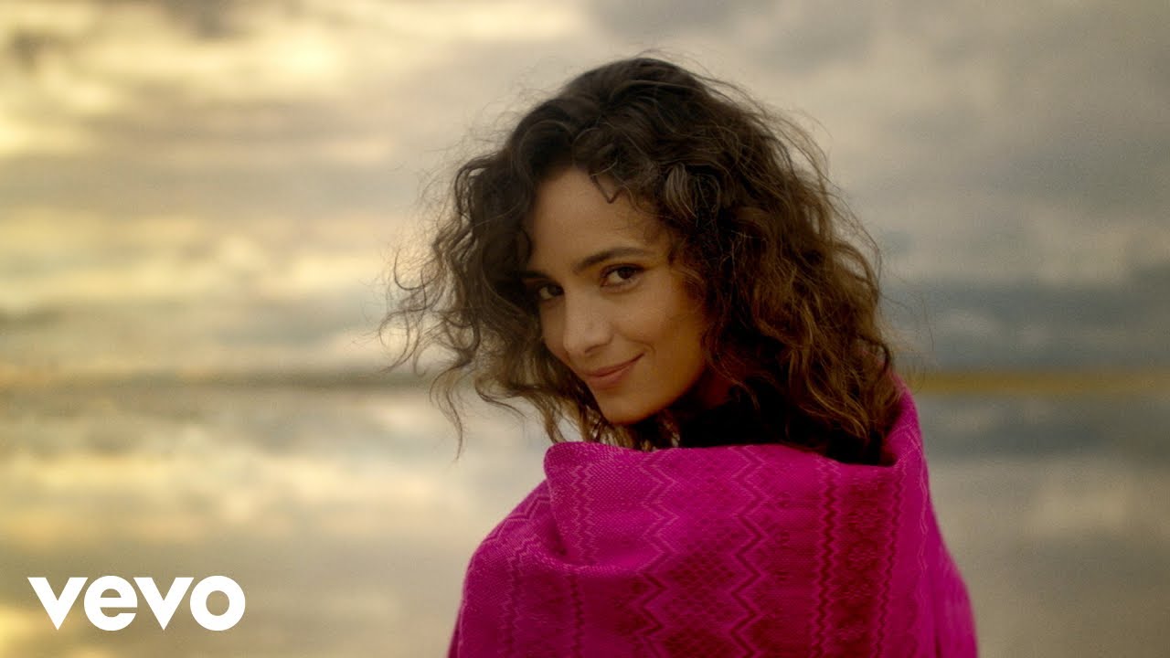 Vicente Fernández - Ya No Insistas Corazón (Lyric Video)