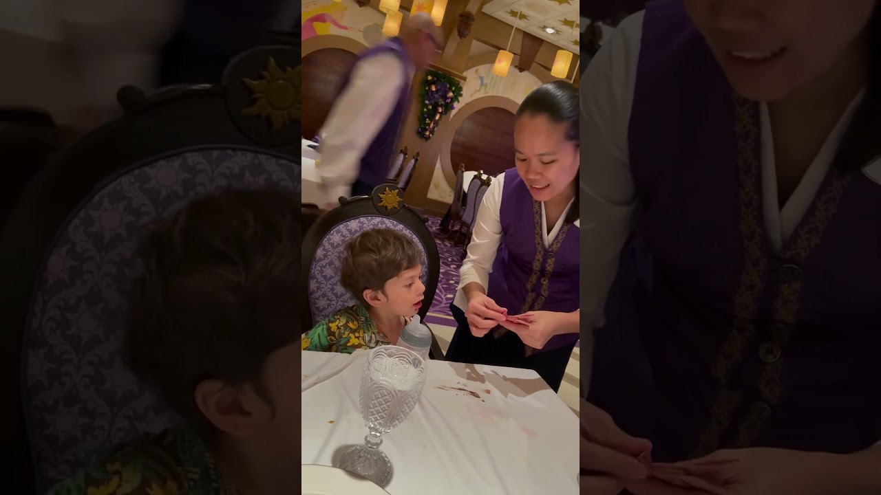 December 2025:  First Disney Cruise - 2nd dinner night with our Angel - Ate Gel