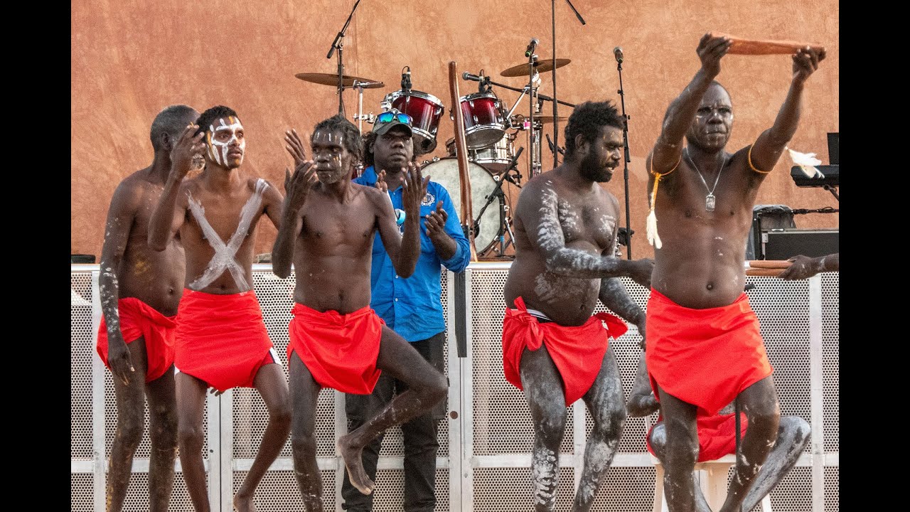 Tiwi Dancers at Barunga Festival, 2015