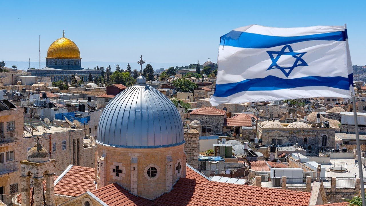Clashes outside Jerusalem's Al-Aqsa mosque