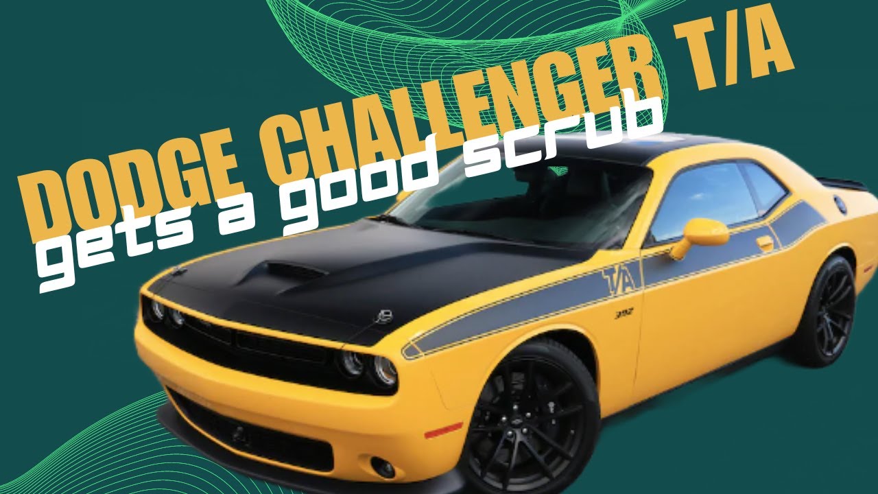 DODGE CHALLENGER T/A EXTERIOR CLEAN 