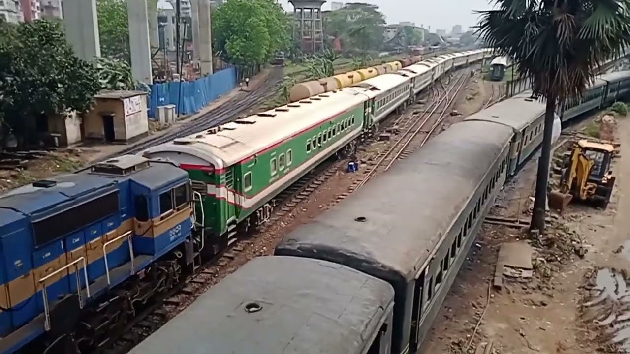 Amazing Parallel Train Movement | Two Trains Running Side by Side