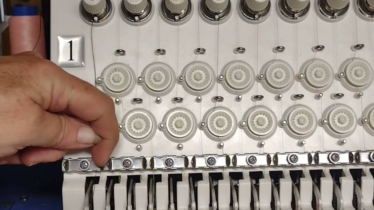 how to thread HOLiAUMA 15 needle embroidery machine