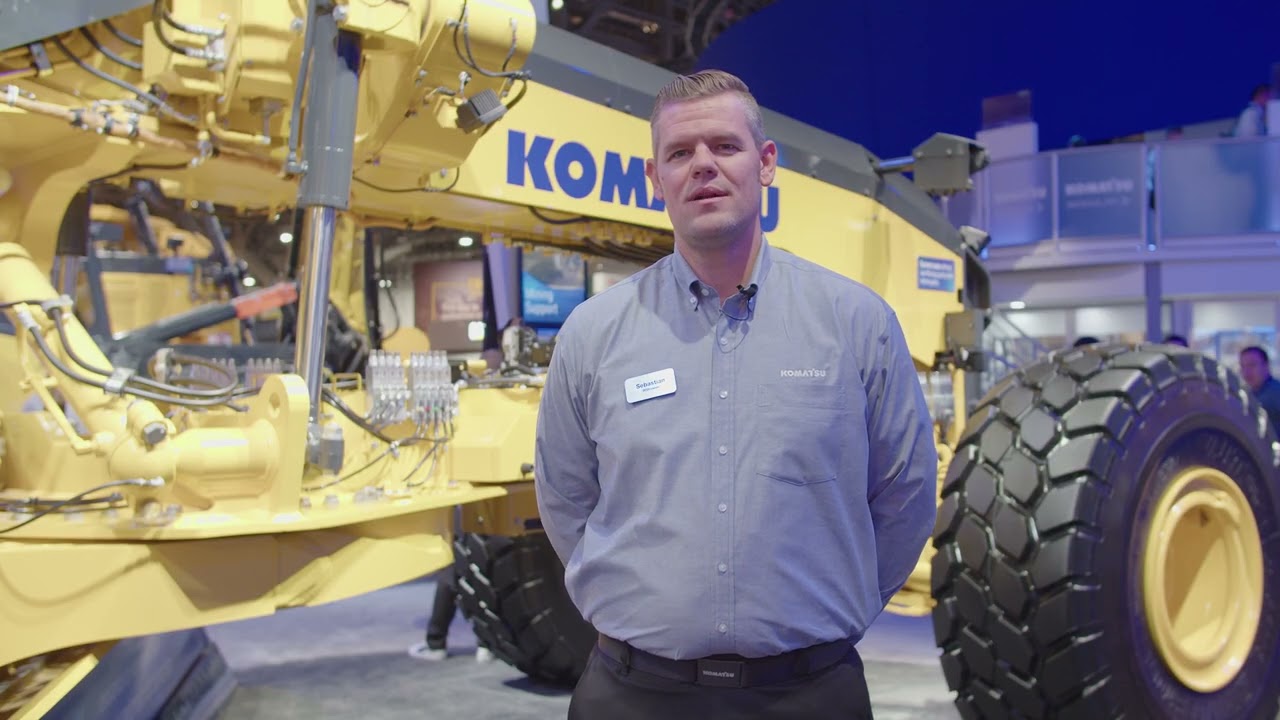 Komatsu GD955-7 motor grader at MINExpo 2024
