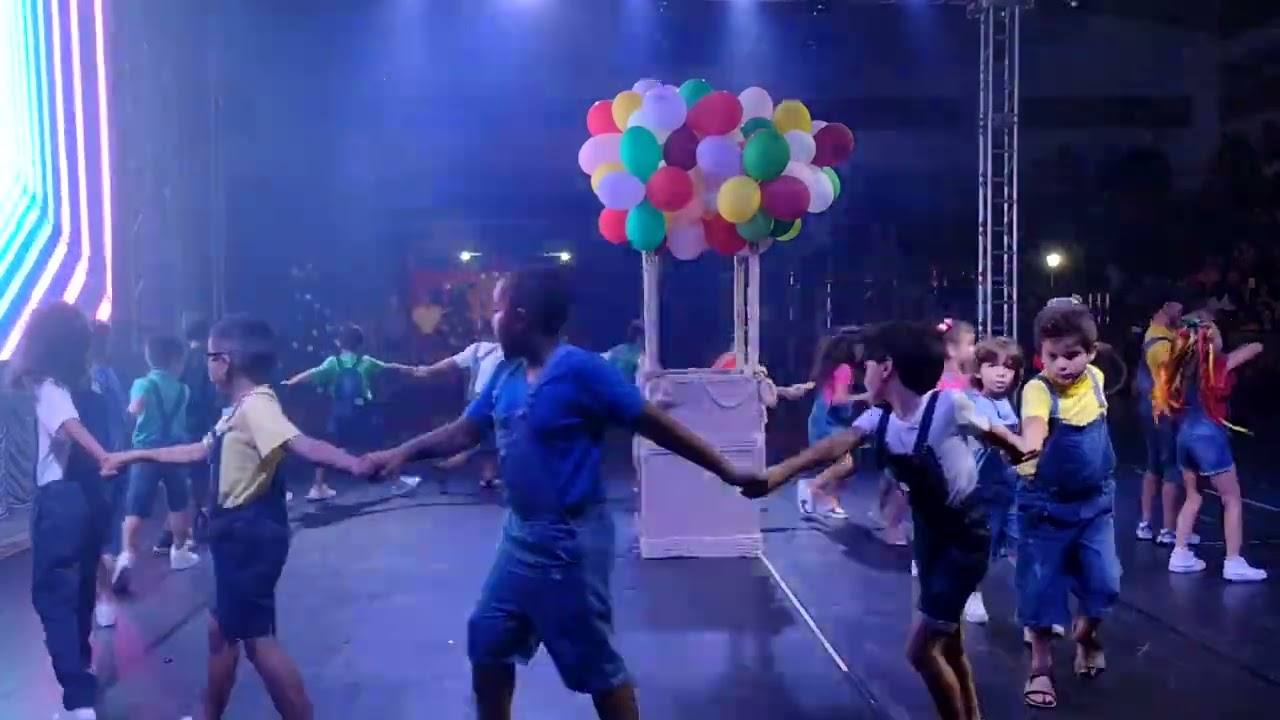 Natal Cover Kids 2023 - Apresentação 1º ano - Balão Mágico