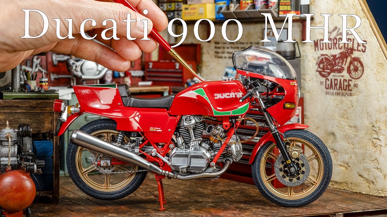 Ducati 900 MHR Mike Hailwood Replica