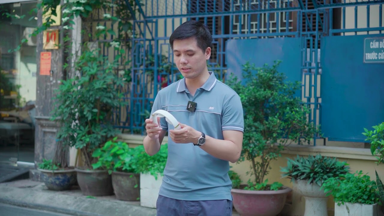 Review máy massage cổ SKG K6E