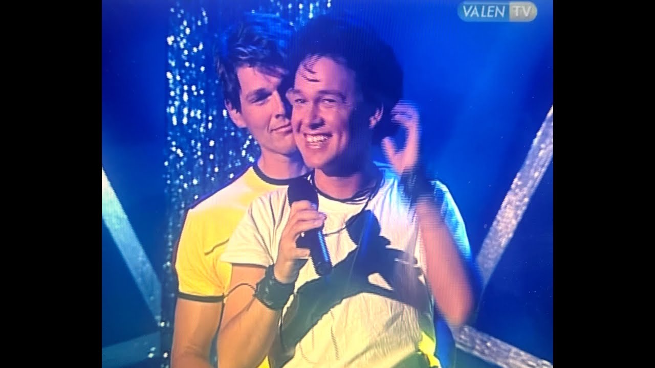 Stay on these roads - A-HA (Mags & Morten) in duett parodi with Kristian Valen