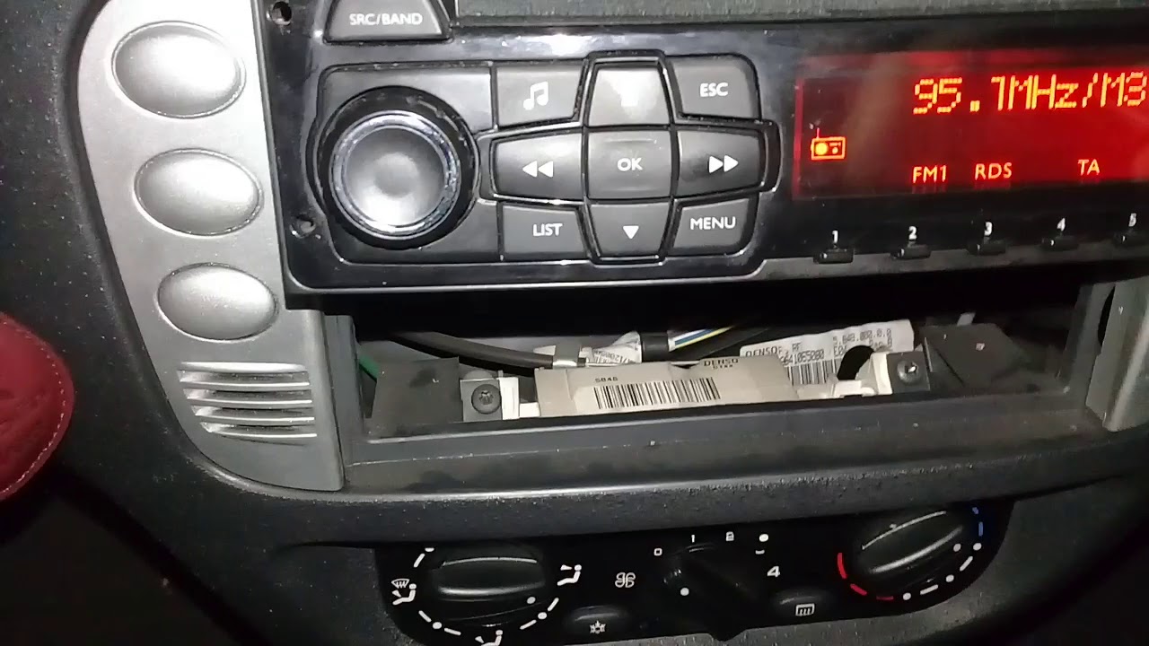 como descobrir códigos do rádio do C3