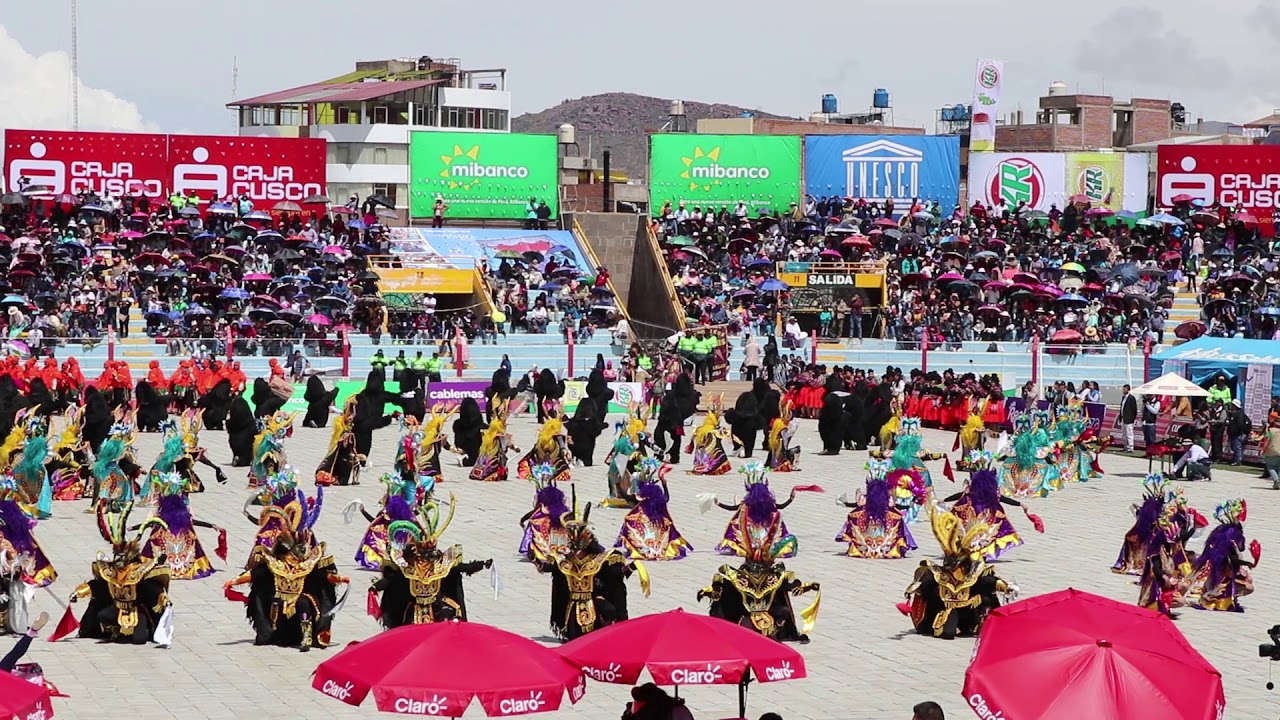 CAMPEON 2019/DIABLADA AMIGOS DE LA PNP /ESTADIO E T B /VIRGEN DE LA CANDELARIA 2019/PUNO PERU