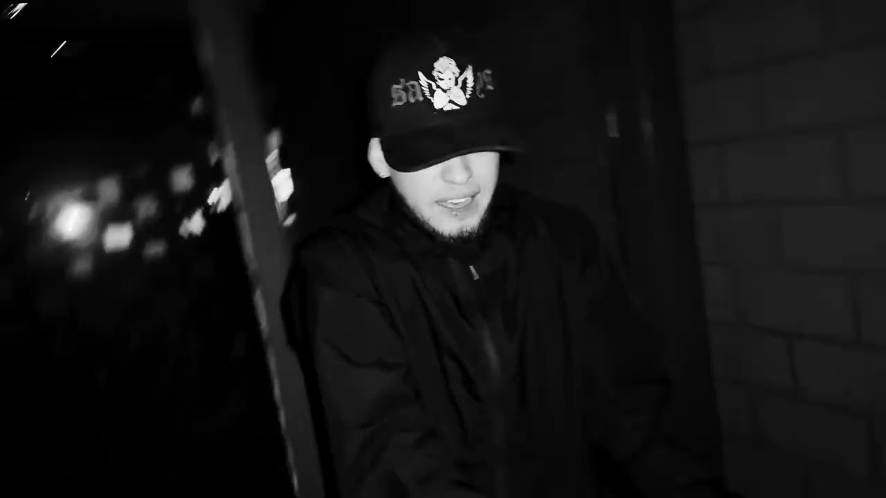 Velanou - Tik tok _Feat @ContrerasGA (Video Oficial )