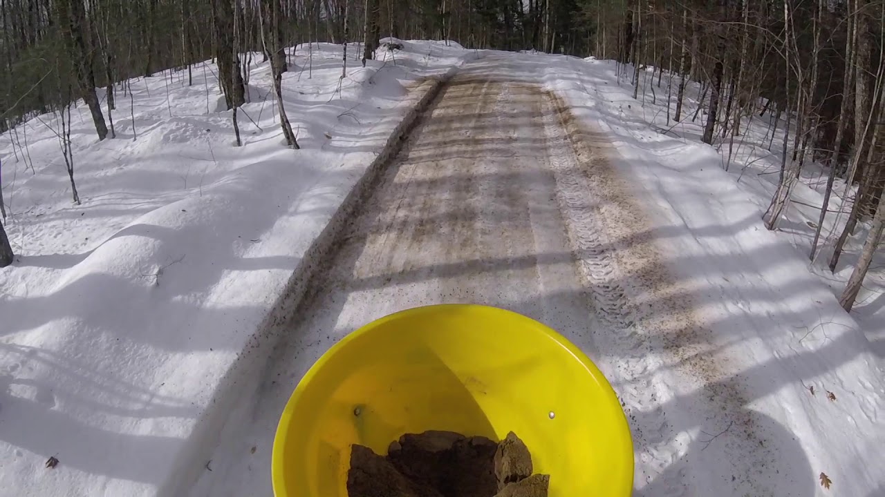 #132 Kubota B2601 LandPride FSP500 Braodcast Spreader Ice Into Traction