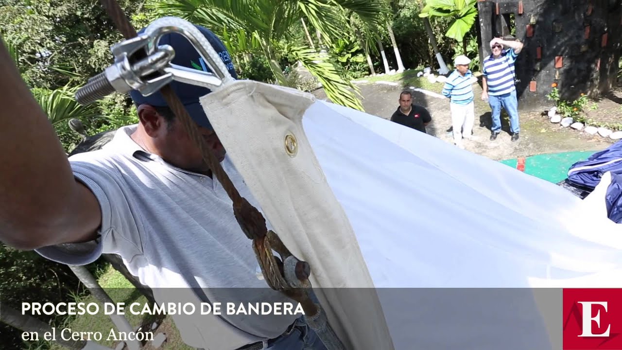 Cambian Bandera en el Cerro Ancón