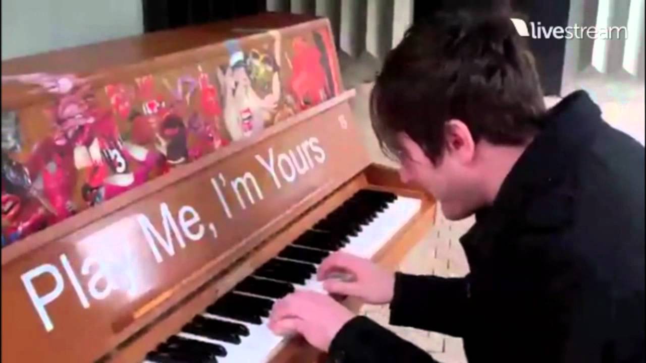 Adam Young (Owl City) on LIVESTREAM - Piano at Tilburg Street - 16/09/2011 - V-HD)