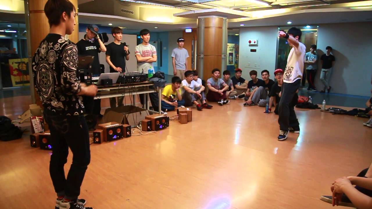 岳暘 vs 【子翰】 Best 34｜2014 04 11 NTUST BATTLE SESSION  VOL 29  MASTER SIDE