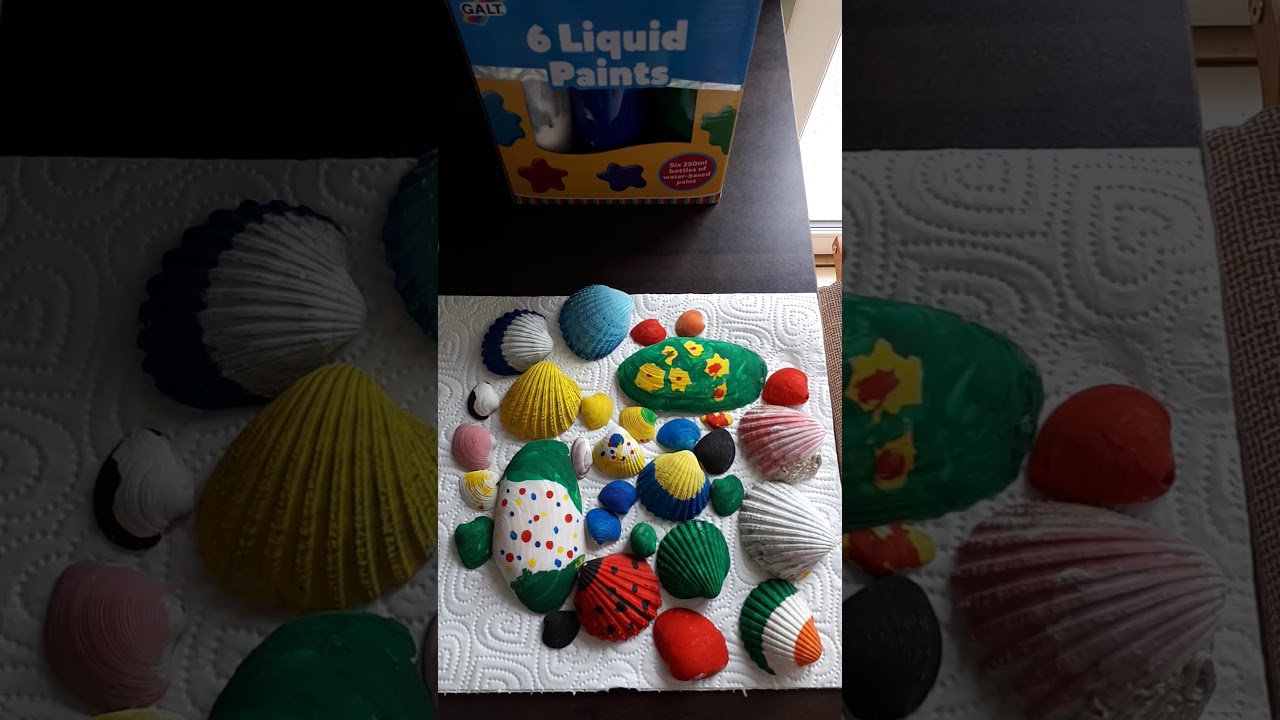 Seashell crafts with Ellen from DeValera Library, Ennis.