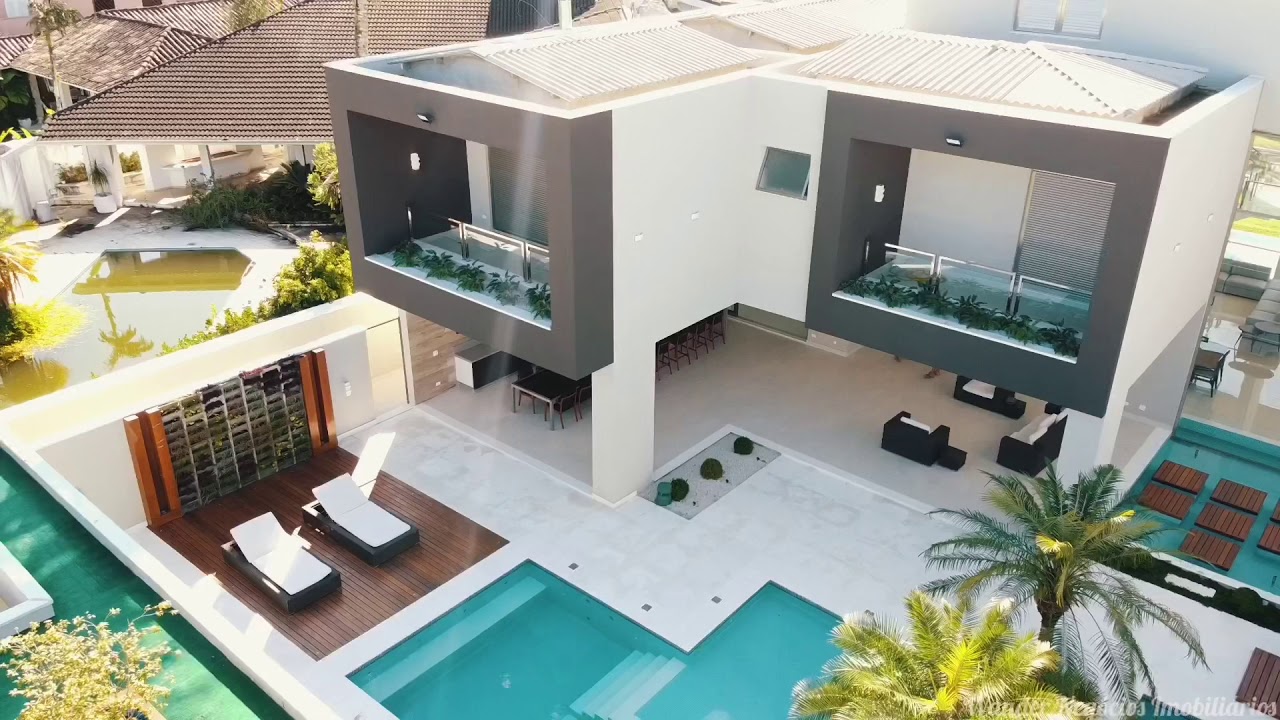 Mansão com 06 suítes à venda no condomínio Jardim Acapulco - Guarujá / R$9.800.000,00