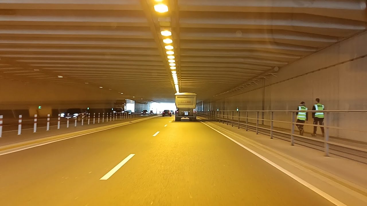 a drive around Frankfurt Airport and under construction Terminal 3    PLEASE LIKE & SUBSCRIBE