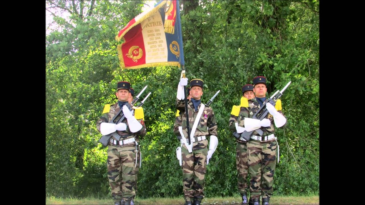 Hommage à notre drapeau