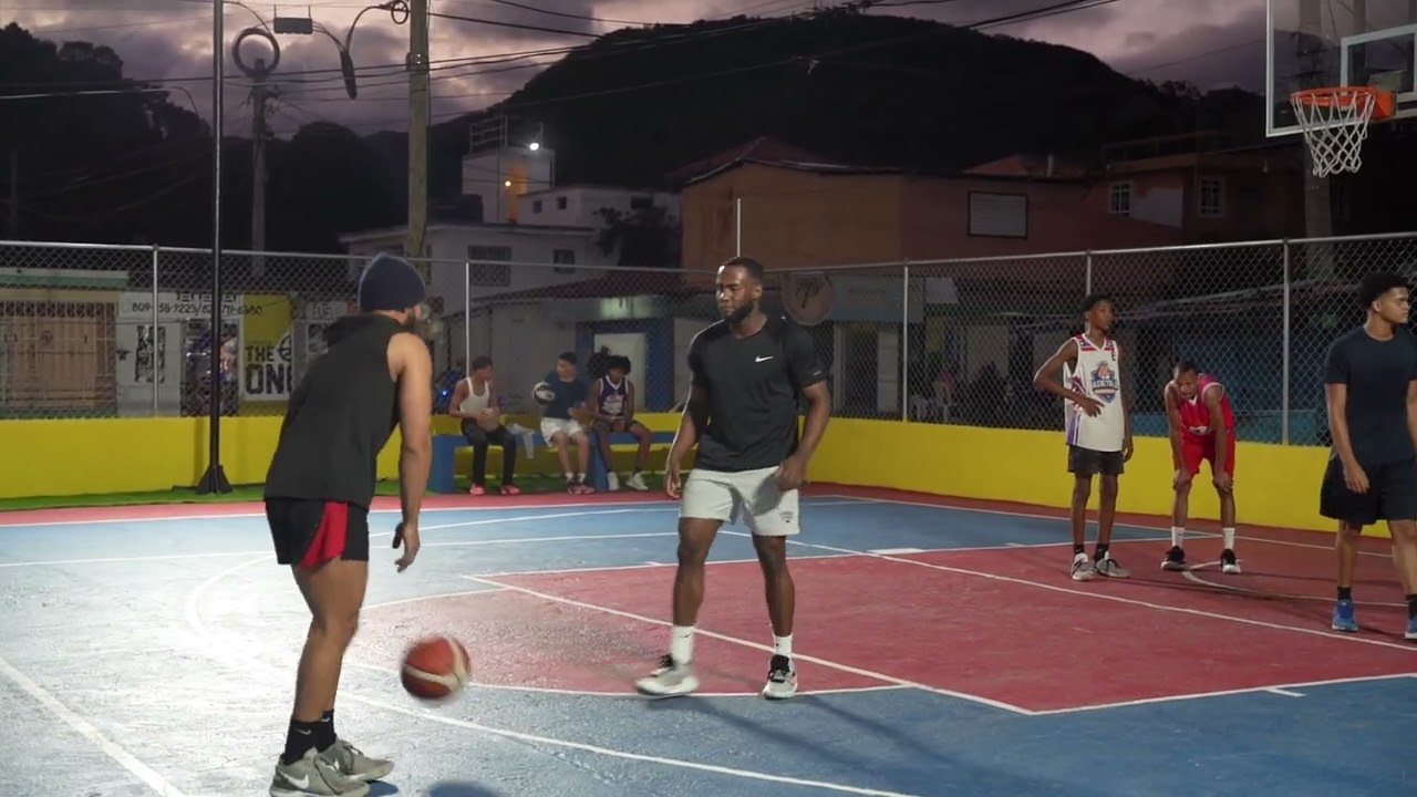 29 años, El Baloncesto es mi pasion y primer amor [ Disfruta ]