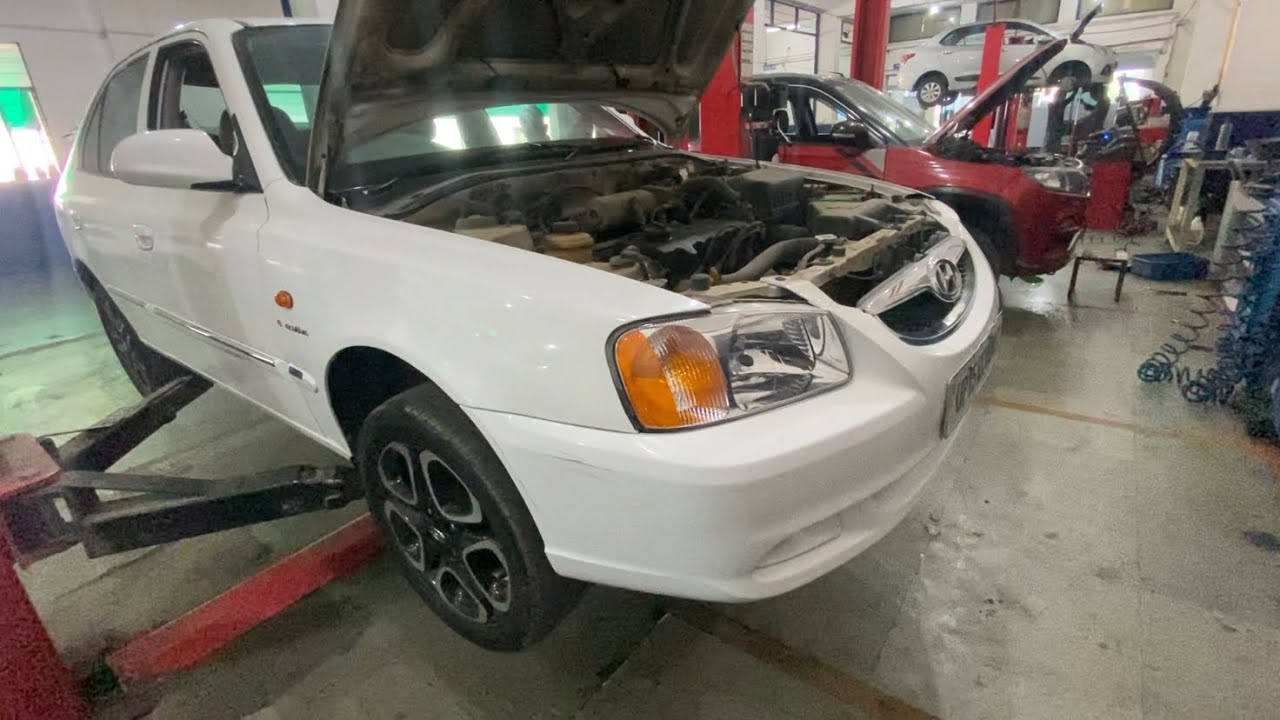 Hyundai Accent ki ॥1 लाख km वाली सर्विस सिर्फ़ 5500 में 😱 #accent #sarvice #viral #viralvideo