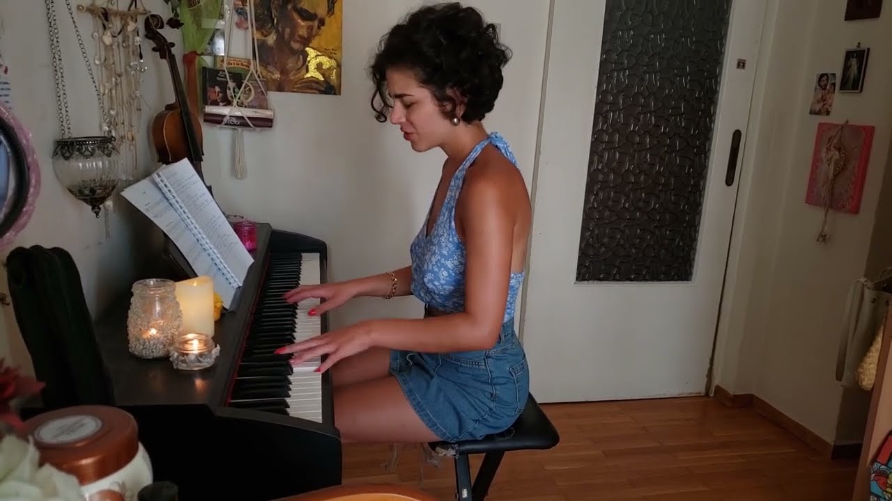 Lana Del Rey - Happiness is a butterfly (Cover by Erato)