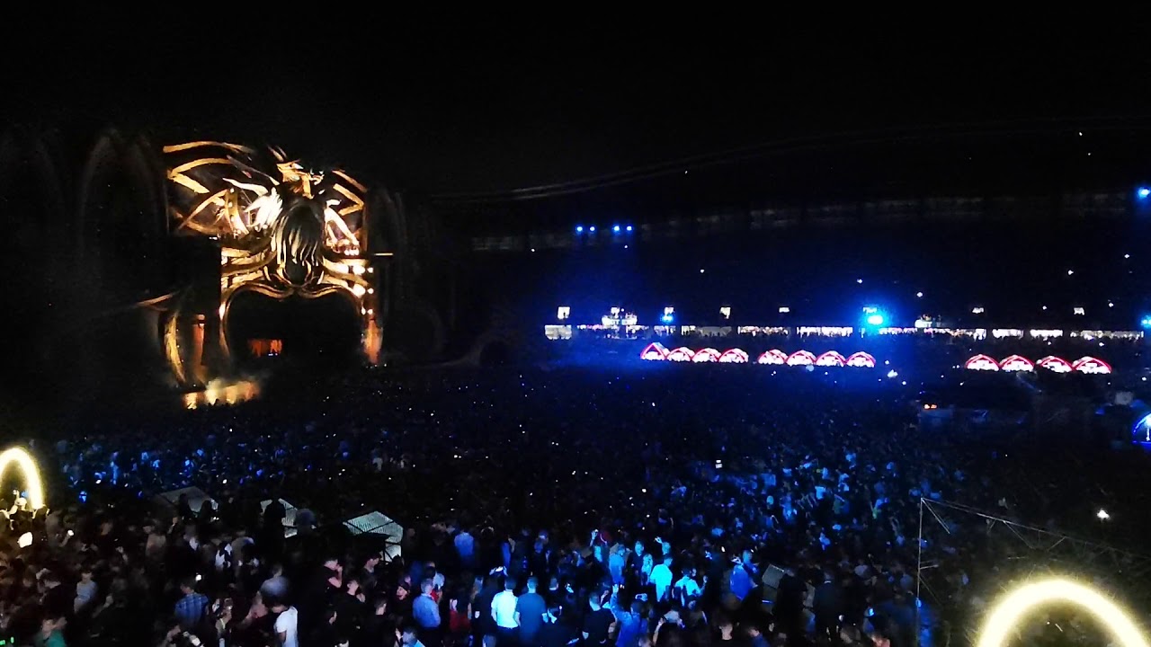 Untold 2019 opening ceremony