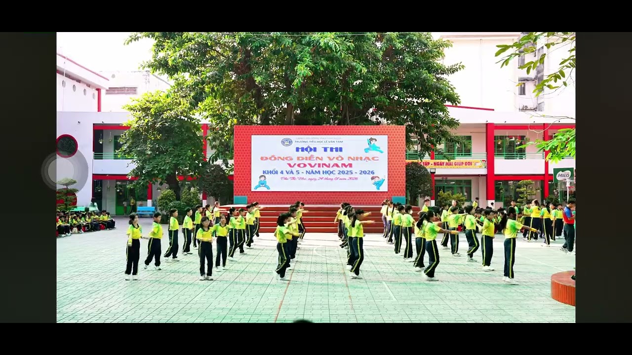 Thi đồng diễn võ nhạc vovinam