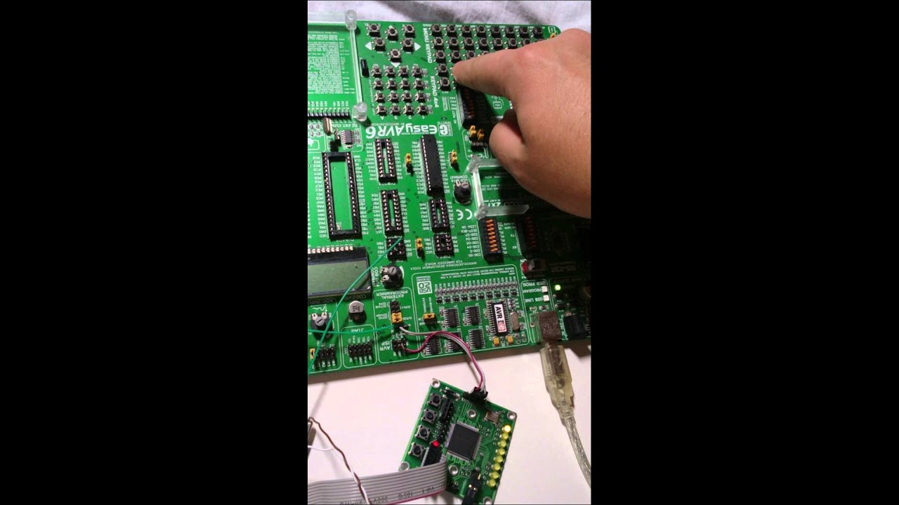 SPI: AVR - master, CPLD - slave
