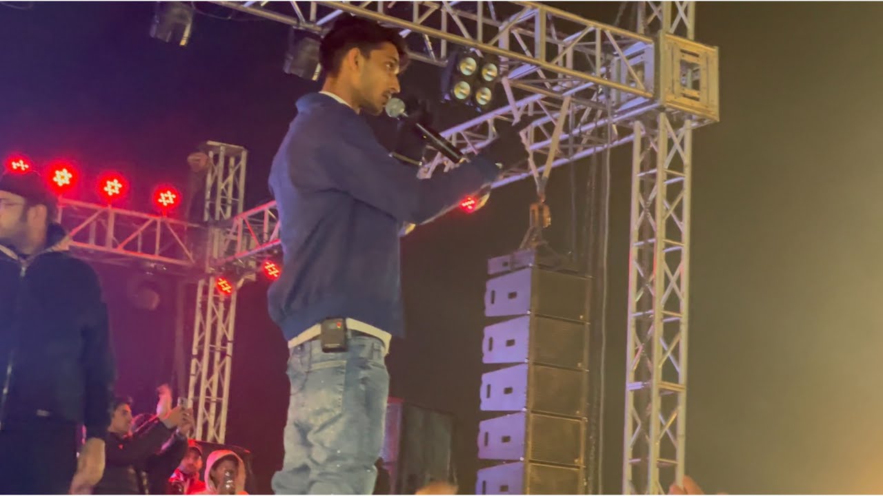 Talha Anjum Got Attacked and left the stage??? Young Stunners Live Concert Islamabad | Talha Younus