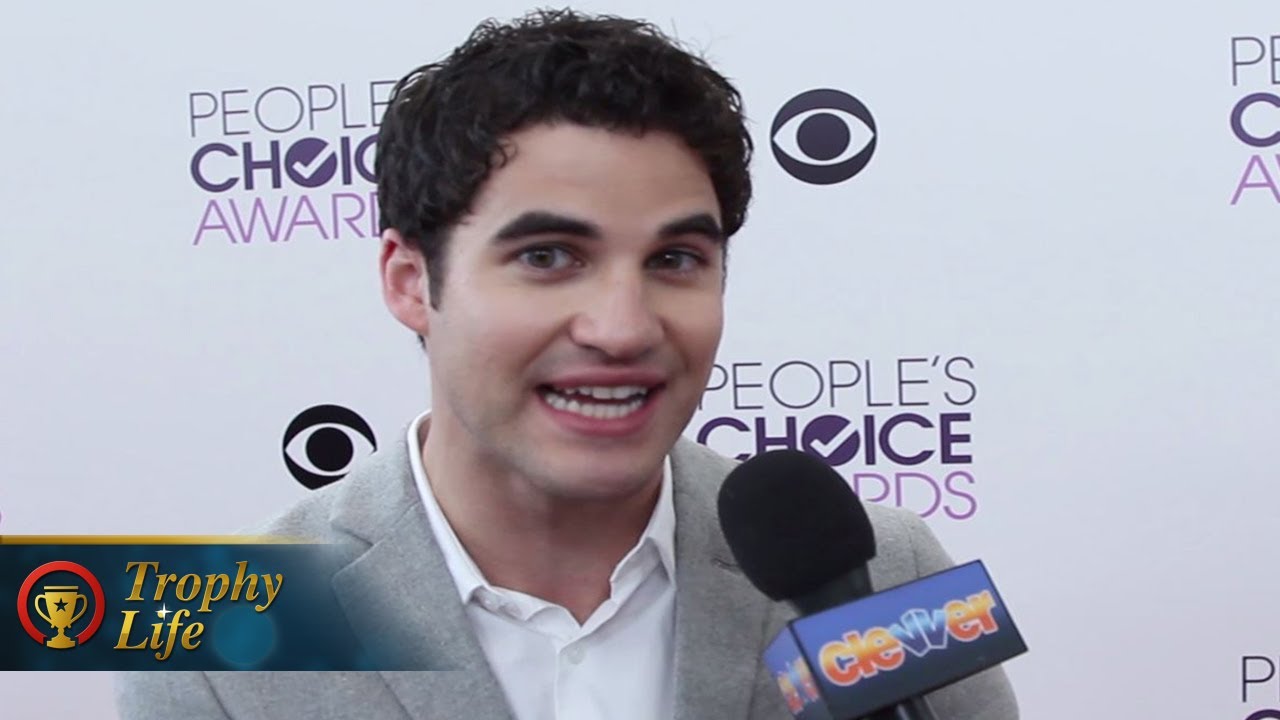 Darren Criss Talks Klaine, Blam & TWERKING on Glee! SPOILERS!