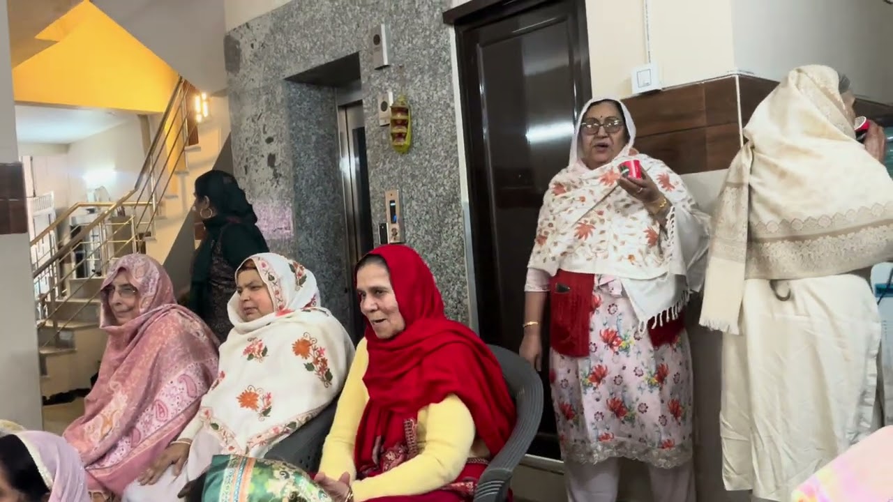 कोरा कागज पेन की शाही लिख देई चिठ्ठी गीत 