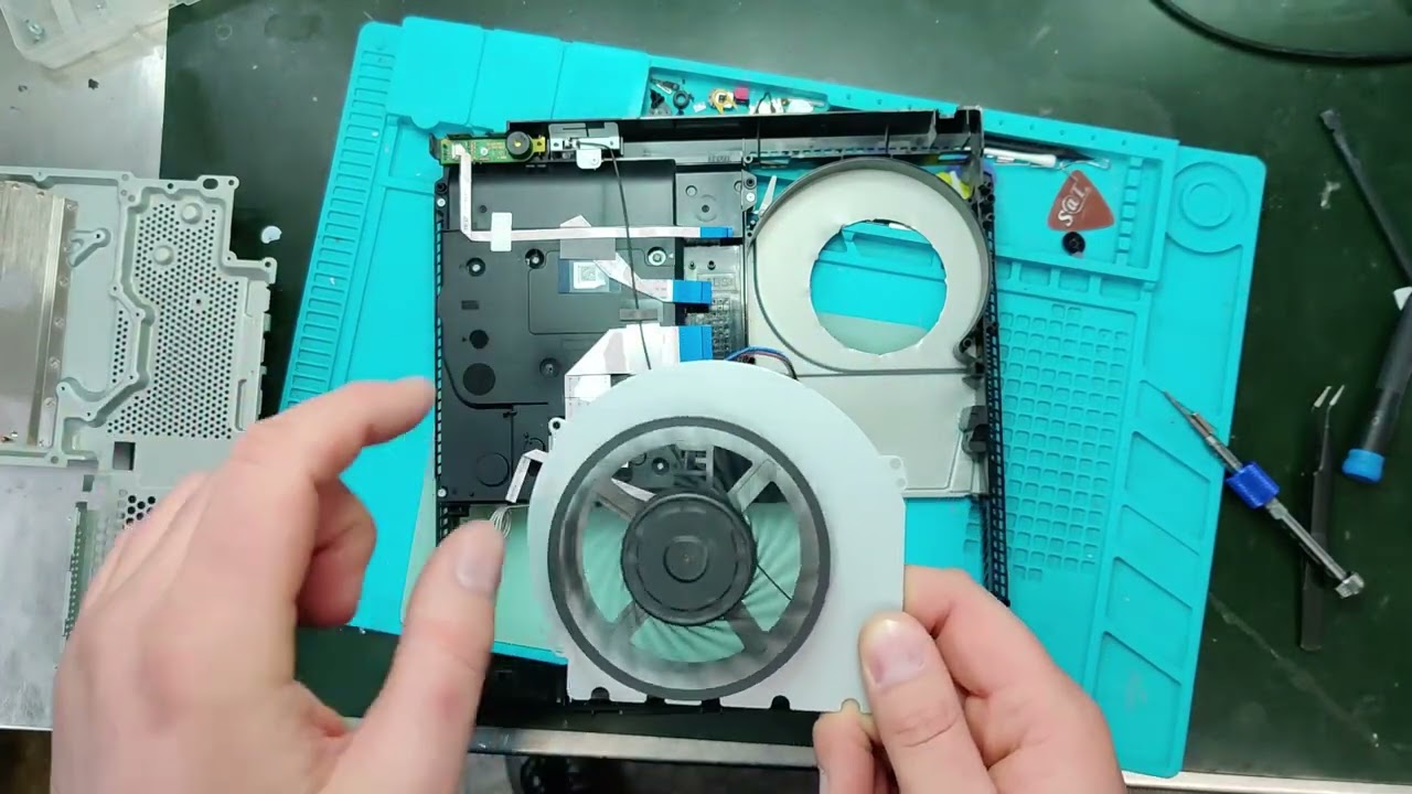 Tutorial: PS4 Slim Limpieza y Mantenimiento
