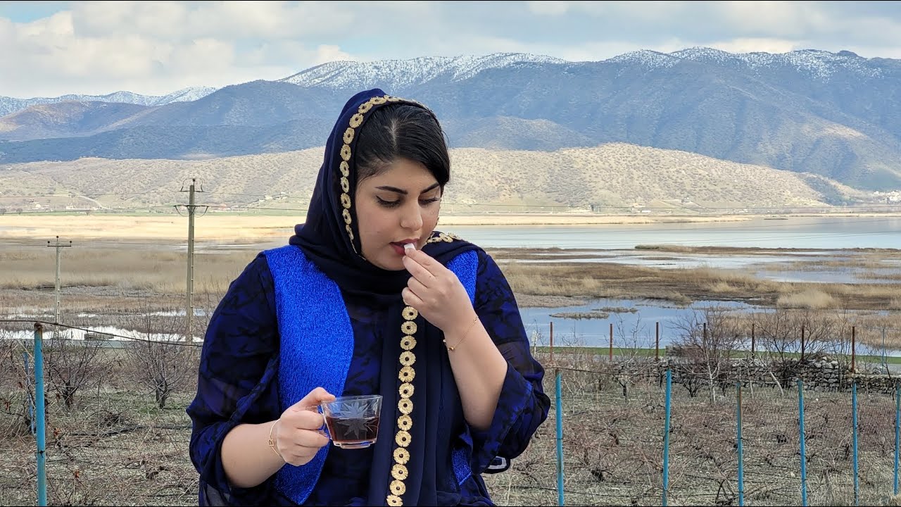 We cooked local chicken with saffron and spices in the village