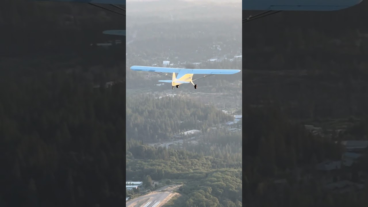 An evening flight with friends&hellip;. #vintagetaildraggers #goldenhour