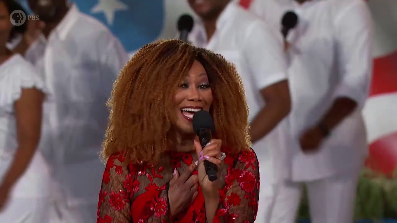 Yolanda Adams performs 