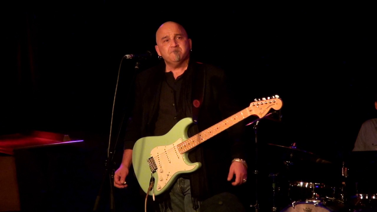 Frank Cosentino  - How Blue Can You Get - Live Hugh's Room 2016