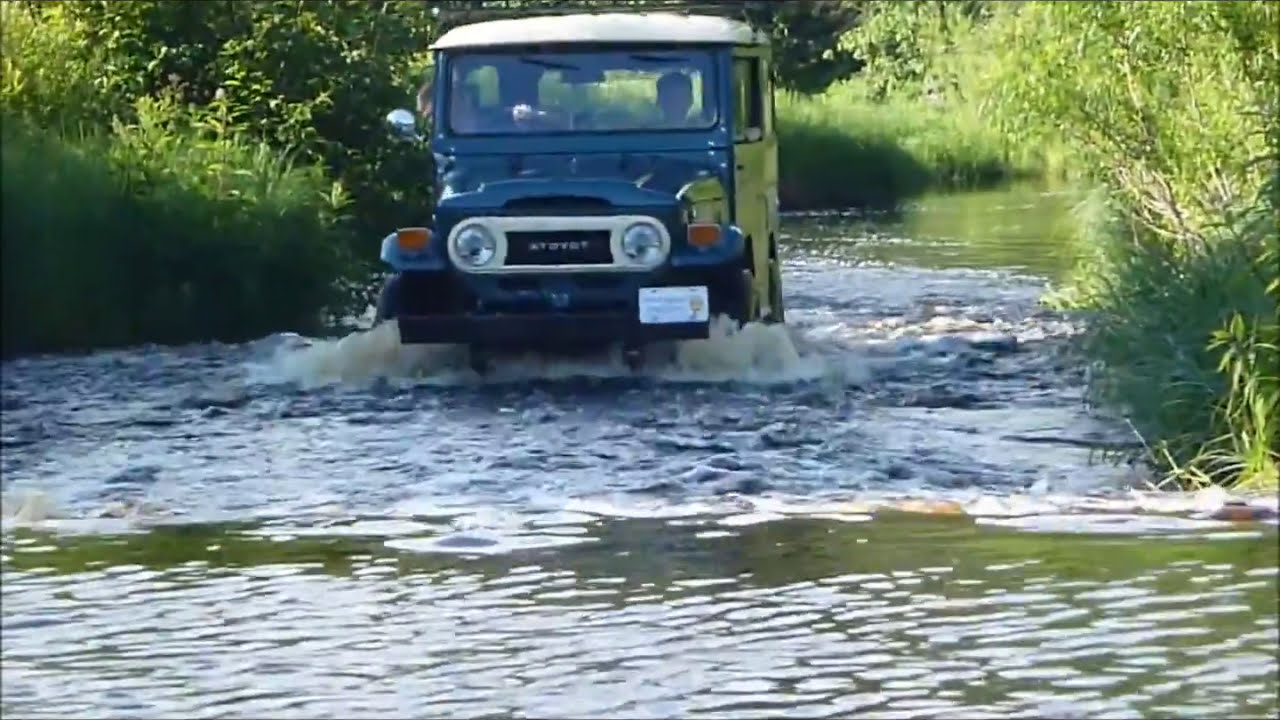Don’t try this in a Jeep - FJ40 Landcruiser blazing the Way #fj40 #jeep #landcruiser