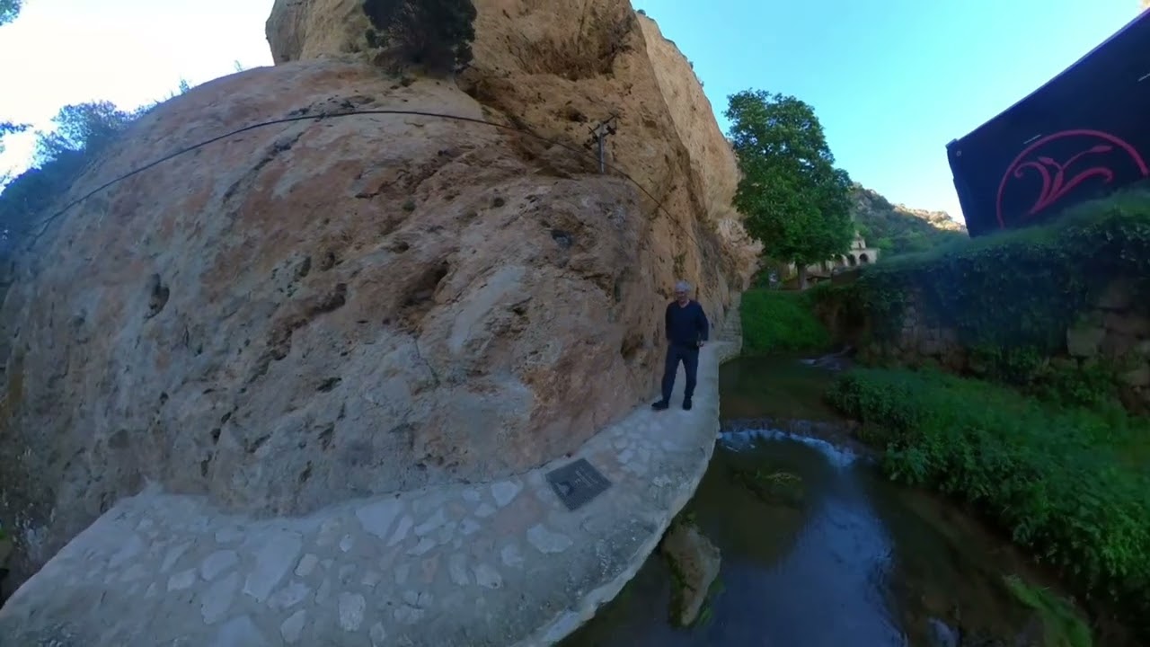 Tobera